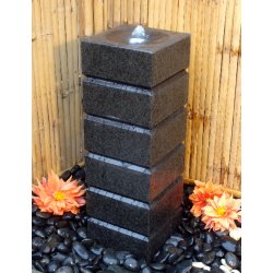 Havefontne/vandkunst "Cube". Udendrs springvand.