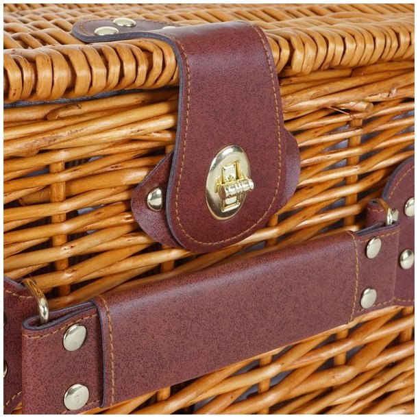 Picnickurv til 4 personer - picnicst med picnictppe og klerum