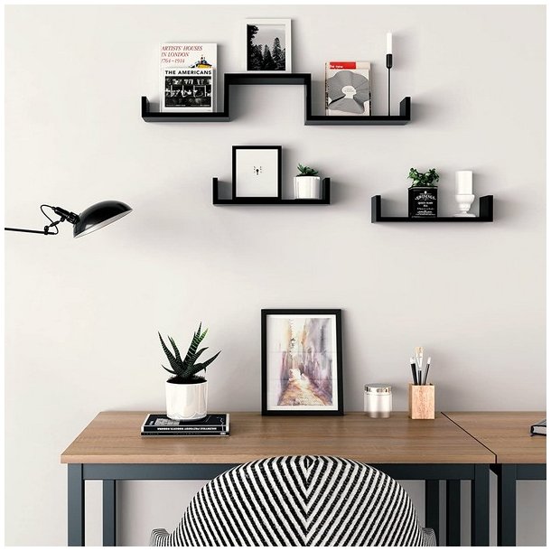 Hylder i tr� - 3 v�gh�ngte sv�vende tr�hylder - sorte v�ghylder