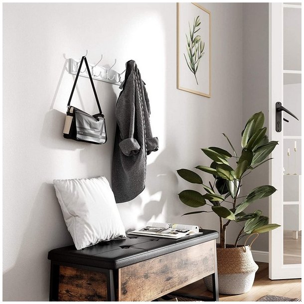 Knagerkke - hvid vghngt knagerkke i tr med 4 tredobbelt knager