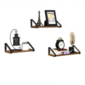 Hylder i tr� - 3 v�gh�ngte sv�vende tr�hylder - brune v�ghylder