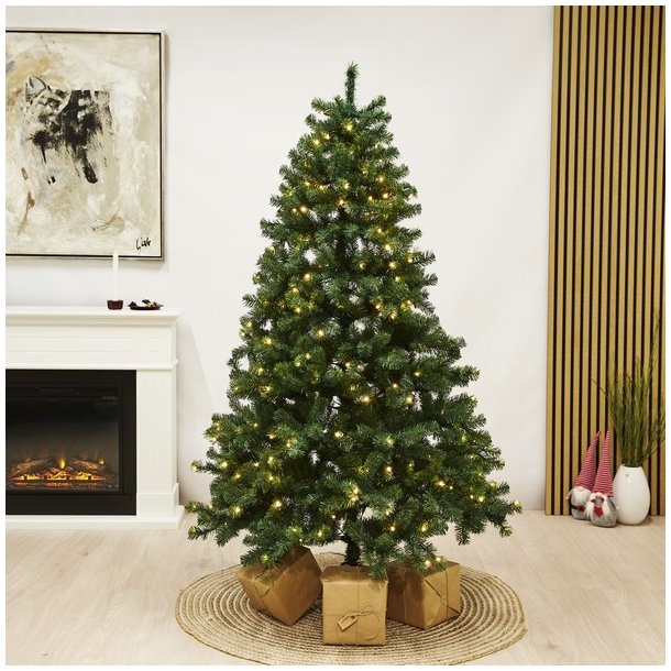 NORDIC WINTER kunstigt juletræ ASKE 300 x 188 cm m/LED-lys julebelysning - HAVEHOBBY.DK