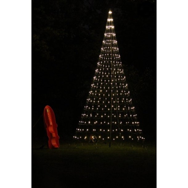 på 1,8 meter inkl. flagstang - 180 cm lystræ med varm hvid LED lys Julelys og lyskæde til flagstang - HAVEHOBBY.DK