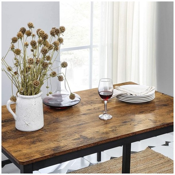 Spisebordss�t med spisebord og b�nke i industrielt design