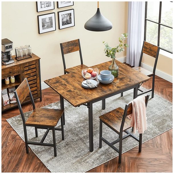 Spisebord til 2-4 personer med 2 stk foldbare till�gsplader