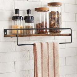 Hylder i tr - 2 vghngte svvende trhylder - brune vghylder