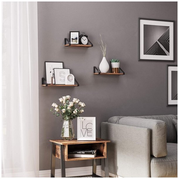 Hylder i tr� - 3 v�gh�ngte sv�vende tr�hylder - brune v�ghylder