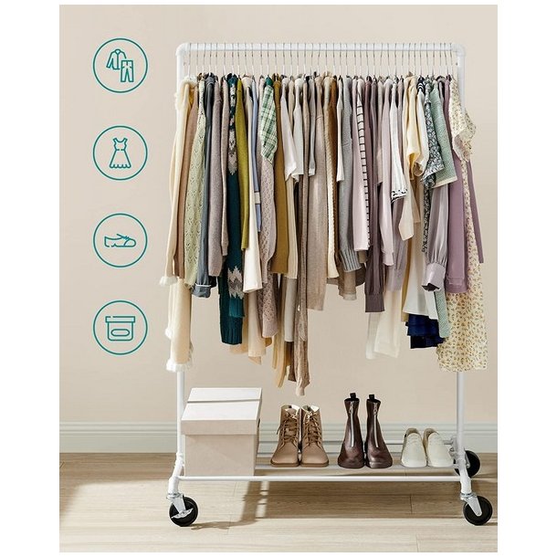 T�jstativ p� hjul - garderobestativ i vandr�r look med skohylde