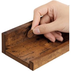 Hylder i tr� - 3 v�gh�ngte sv�vende tr�hylder - brune v�ghylder